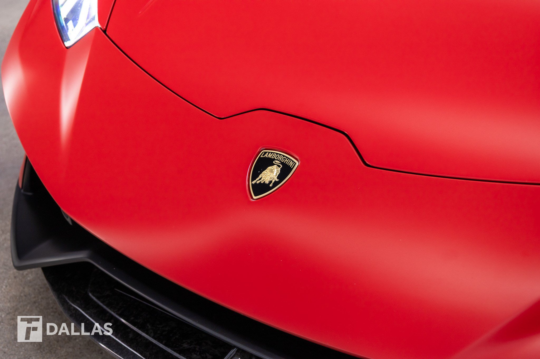 Used 2018 Lamborghini Huracan Performante AWD/4WD image 4