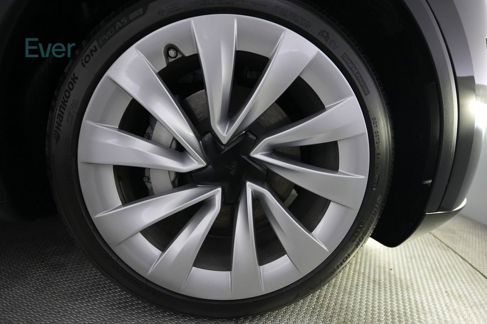 Used 2026 Tesla Model Y Long Range AWD/4WD image 20