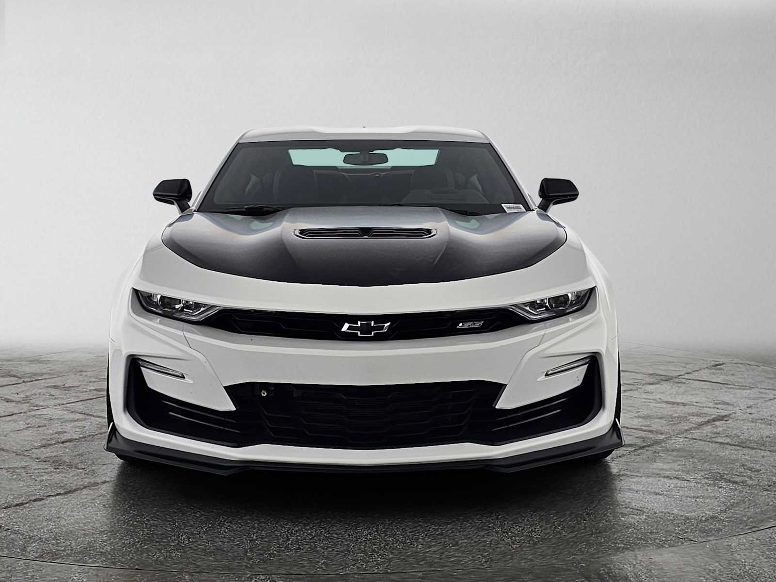 Used 2023 Chevrolet Camaro SS RWD image 8