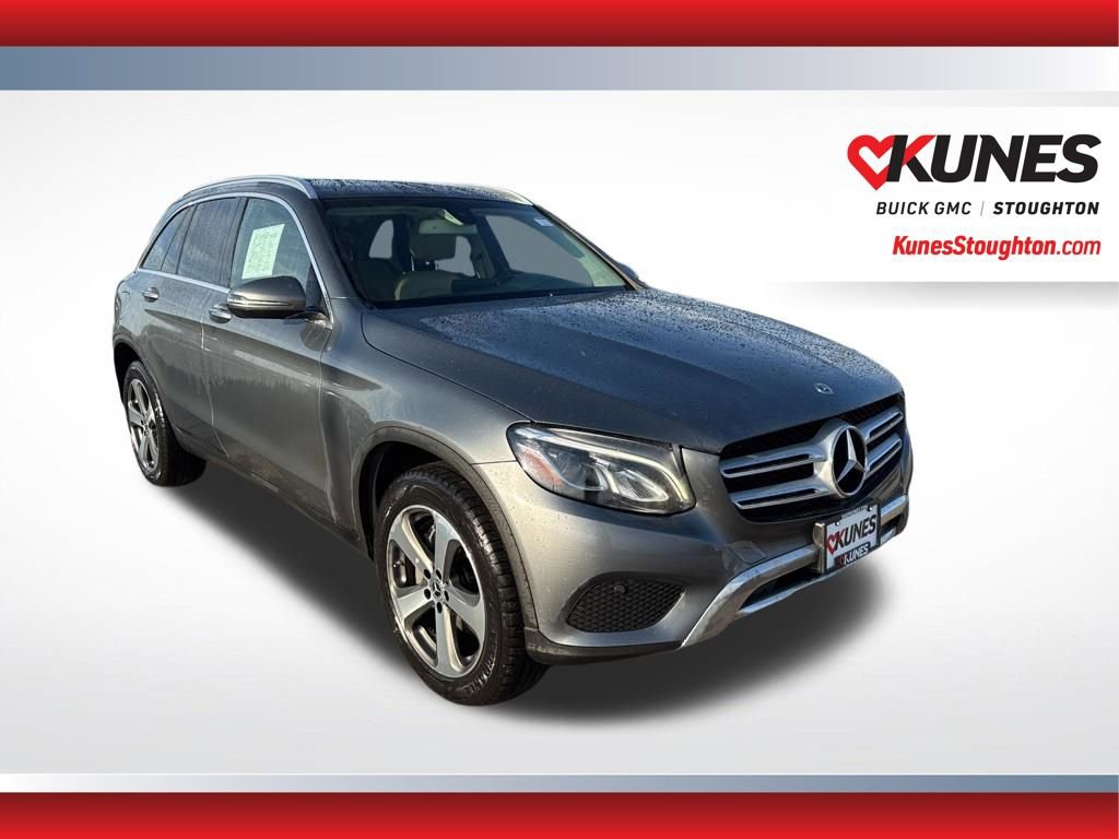 Used 2019 Mercedes-Benz GLC 300 4MATIC image 2