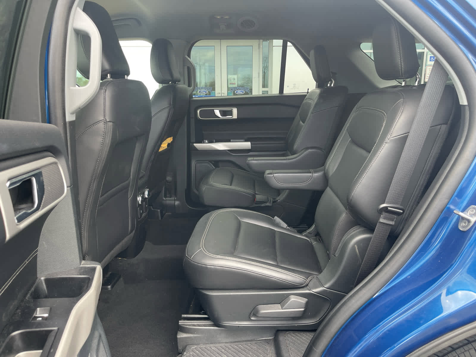 Certified 2022 Ford Explorer XLT w/ Equipment Group 202A image 9