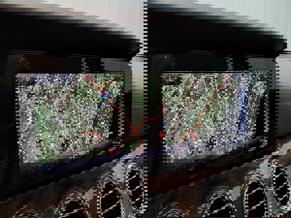 Used 2018 Mercedes-Benz E 300 4MATIC image 17