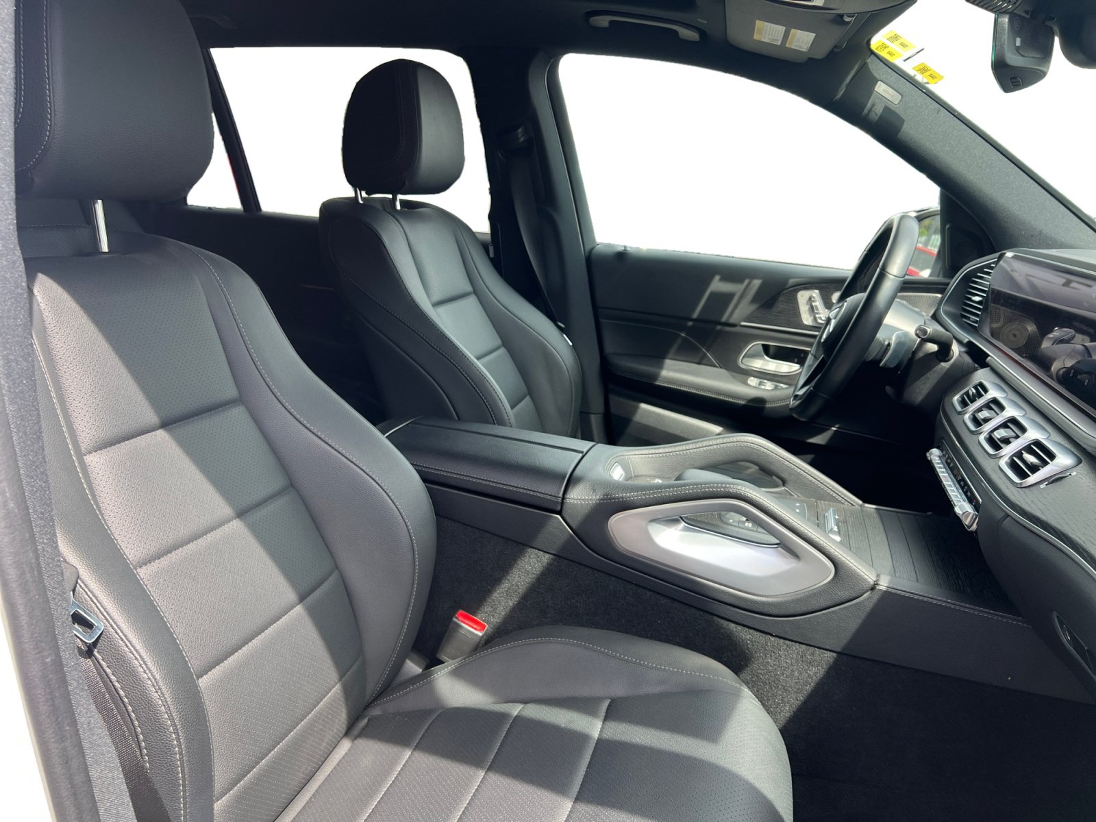 Used 2024 Mercedes-Benz GLS 450 4MATIC image 15