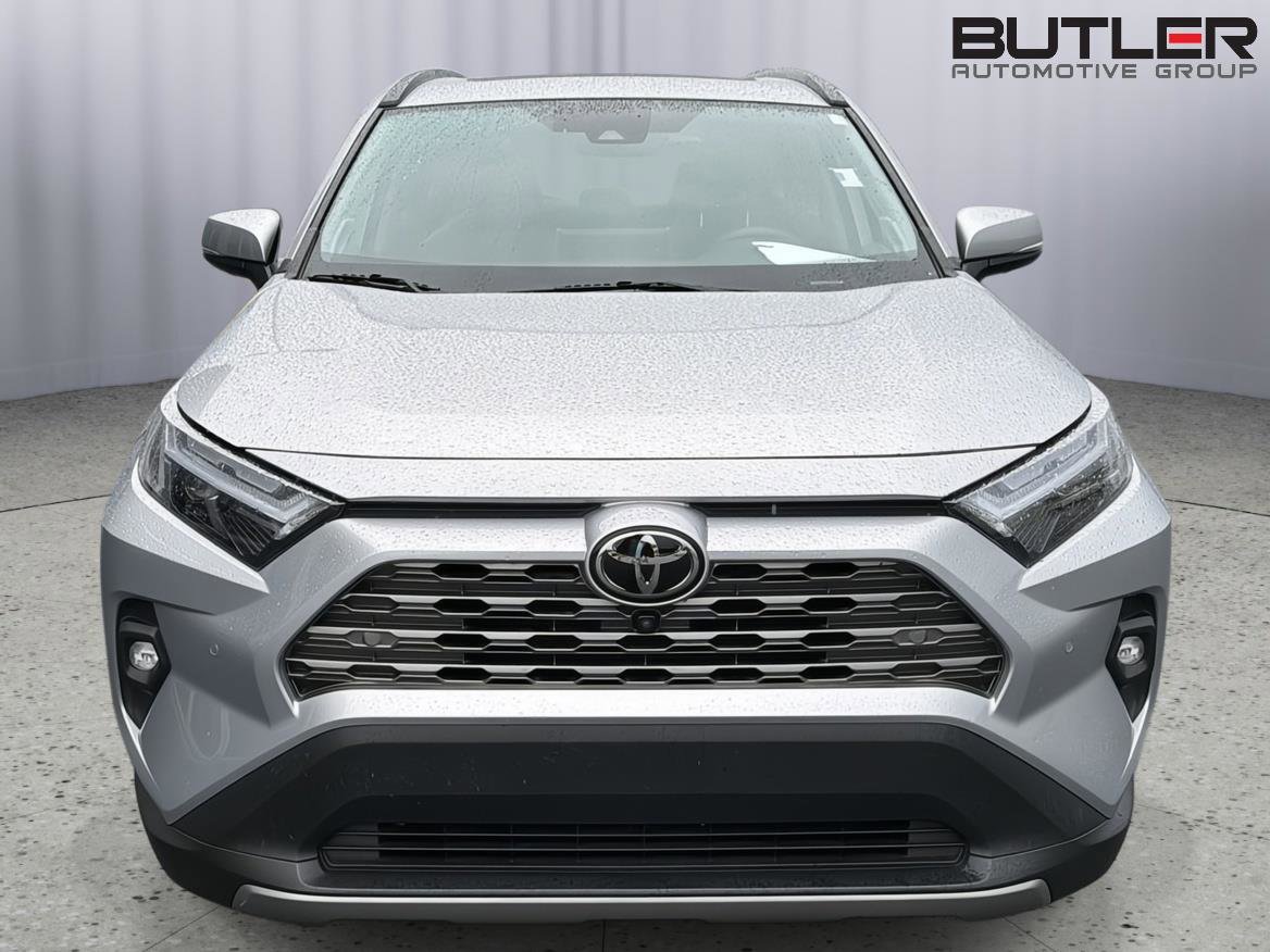 Used 2022 Toyota RAV4 Limited FWD image 9