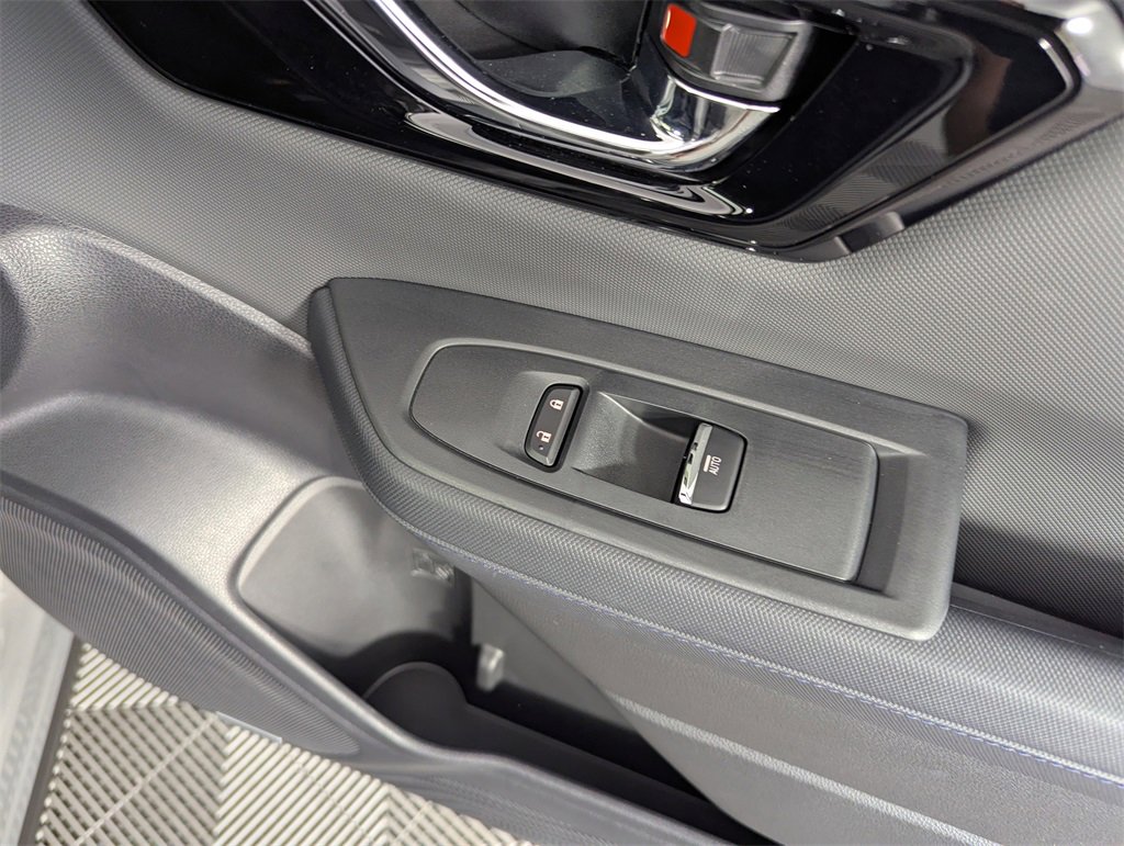 Used 2025 Subaru Forester Limited w/ Popular Package #2 image 37