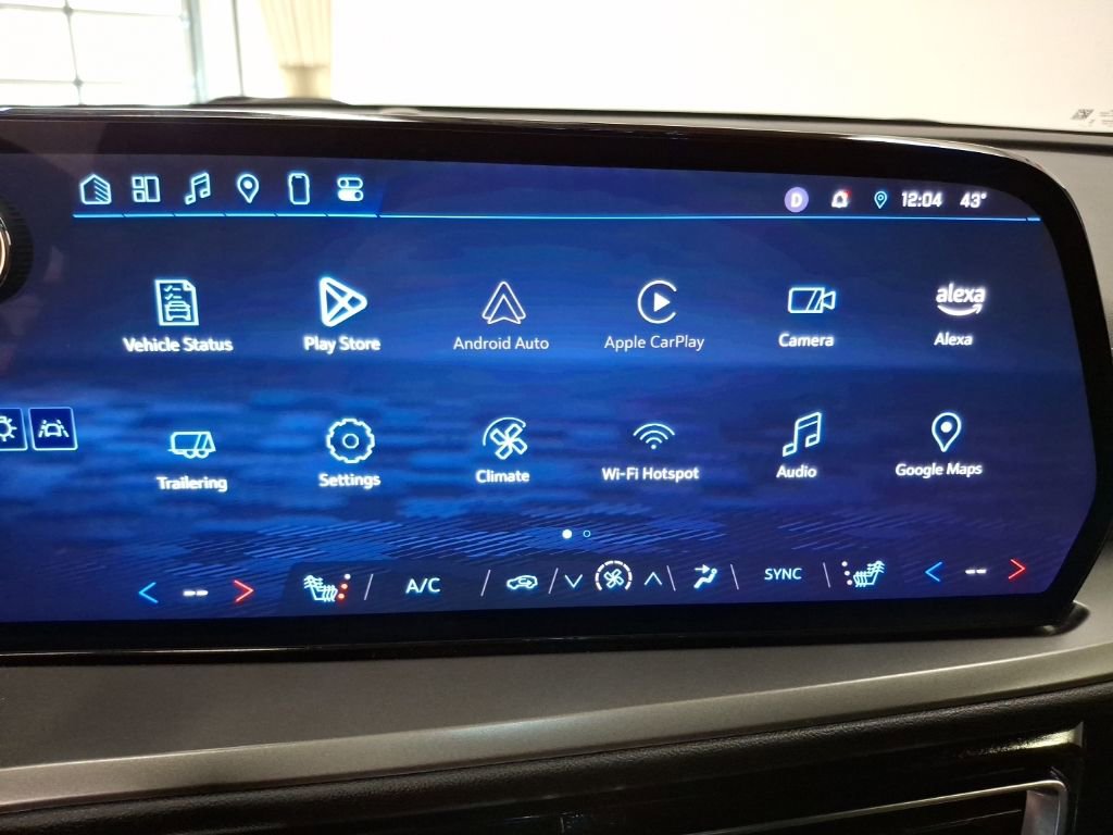 Used 2025 Chevrolet Traverse LT image 24