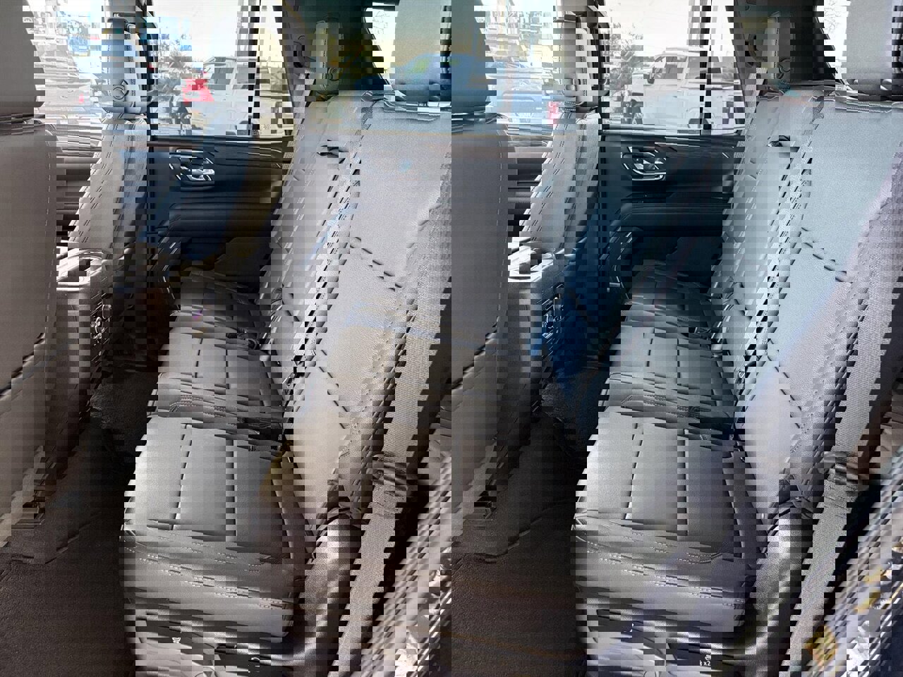 Used 2022 Chevrolet Tahoe LT w/ Luxury Package image 22