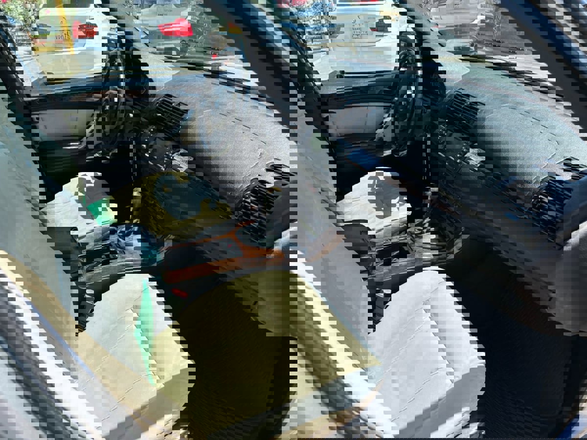 Used 2006 BMW X5 4.8is image 24