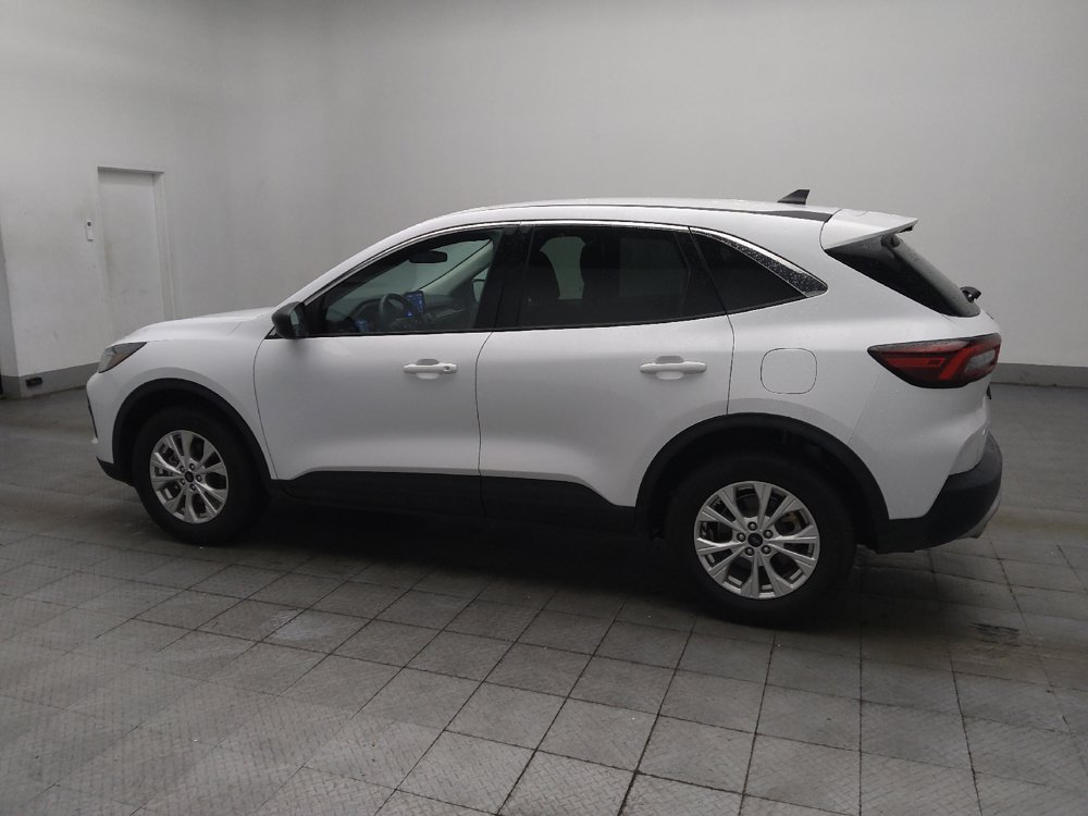 Used 2023 Ford Escape Active AWD/4WD image 3