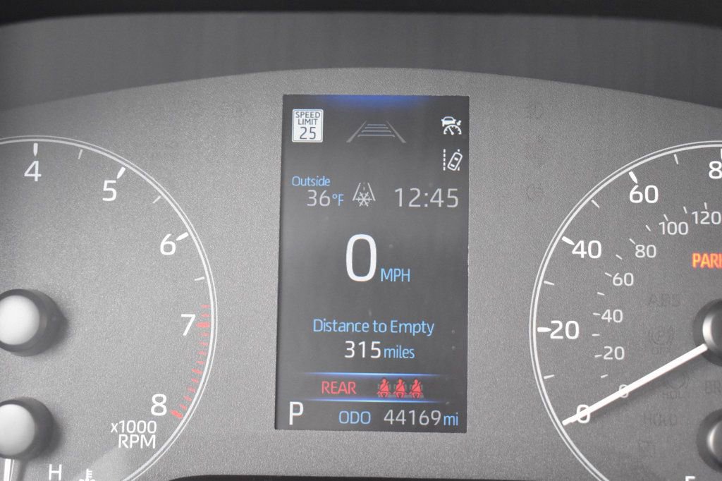 Used 2024 Toyota Corolla LE image 33