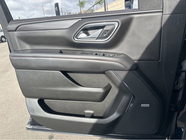 Used 2022 Chevrolet Tahoe RST w/ Luxury Package image 38