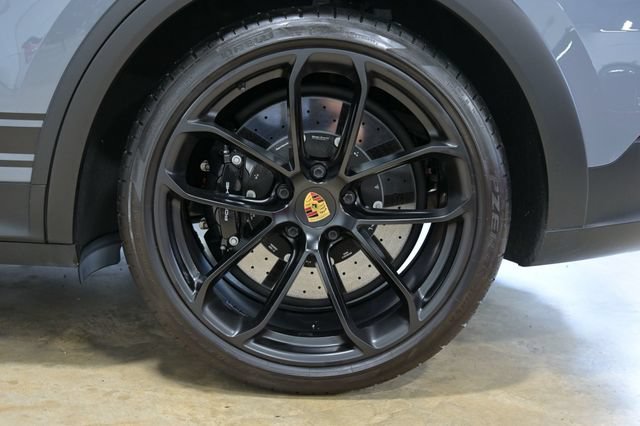 Used 2022 Porsche Cayenne Turbo GT AWD/4WD image 11