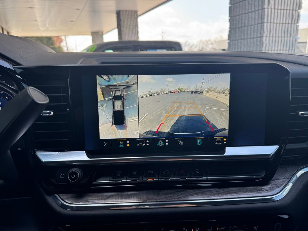 Used 2024 Chevrolet Silverado 3500 LTZ w/ LTZ Convenience Package image 11