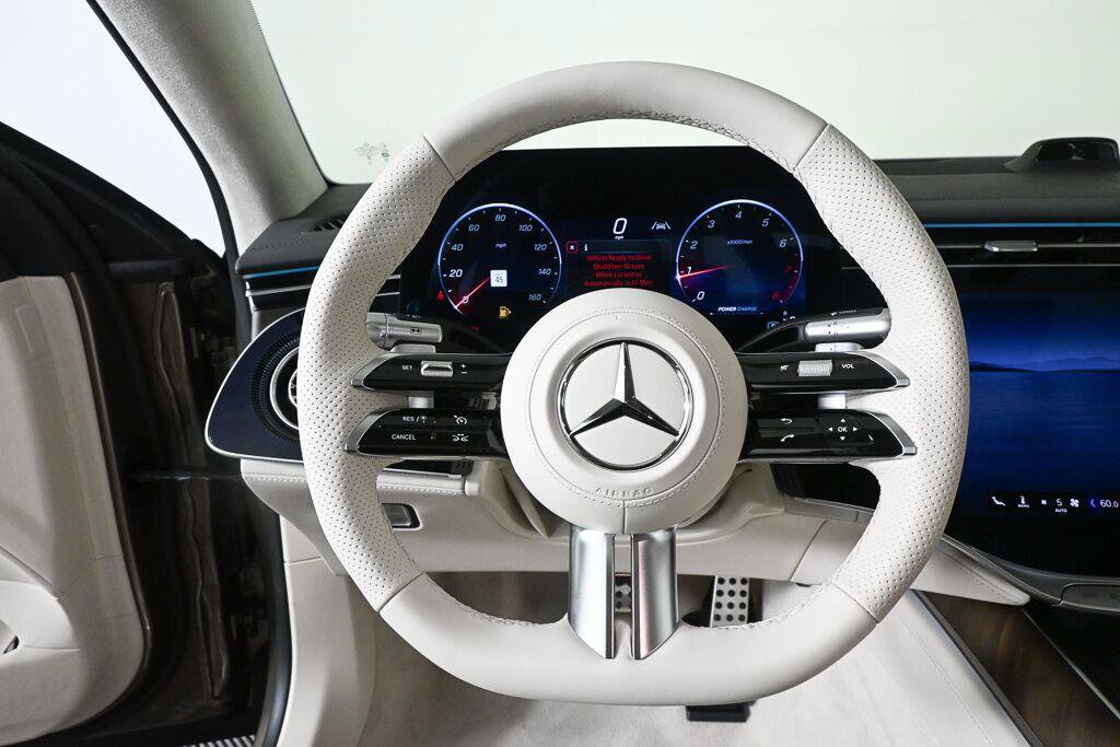 New 2027 Mercedes-Benz S 580 4MATIC Sedan image 2