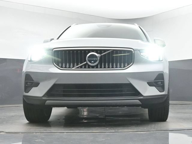 Used 2024 Volvo XC40 B5 Plus w/ Protection Package Premier AWD/4WD image 50