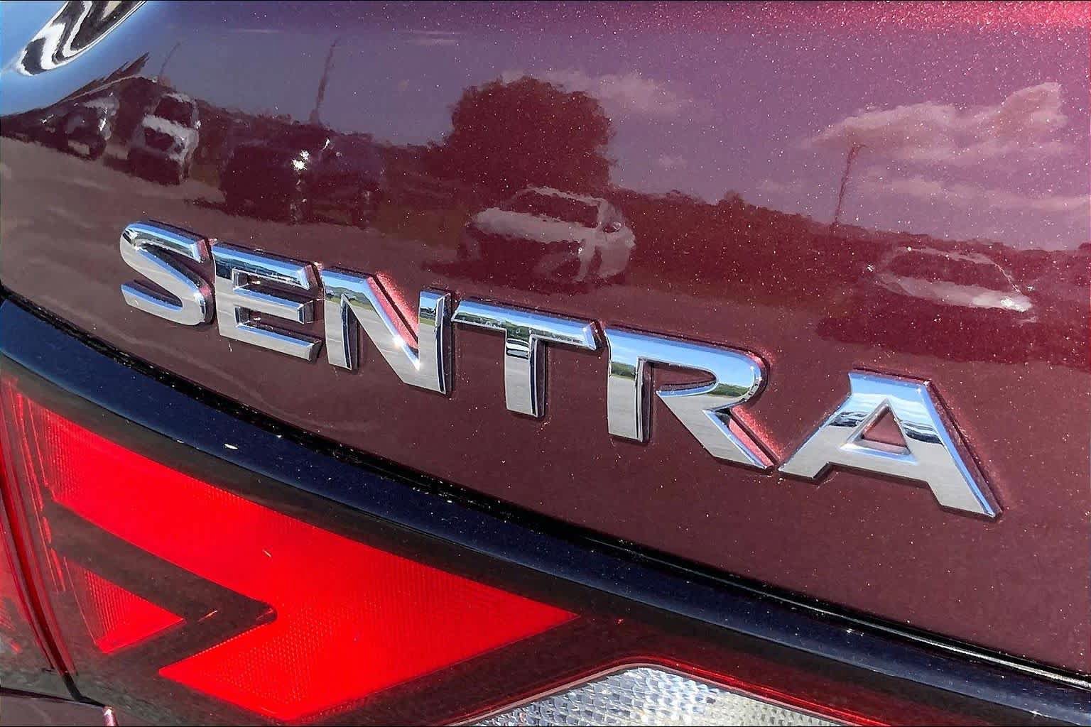 Used 2025 Nissan Sentra SV FWD image 29