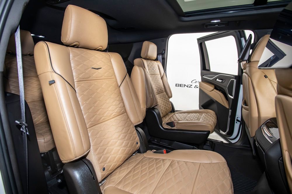 Used 2021 Cadillac Escalade ESV Premium Luxury w/ Driver Assist Tech Package image 21