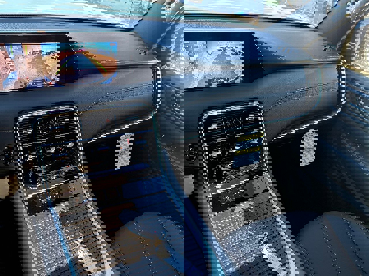 New 2026 Nissan Armada SL image 13