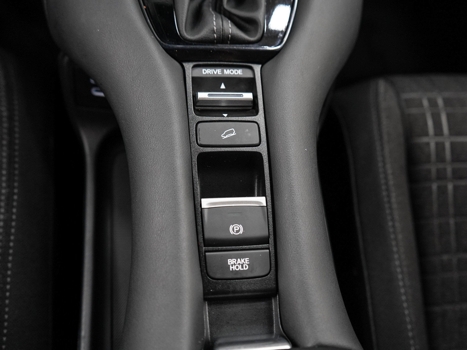 Used 2024 Honda HR-V LX image 24