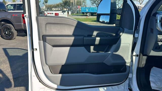 New 2026 Ford F550 2WD Regular Cab Super Duty image 11