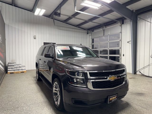 Used 2017 Chevrolet Suburban LT AWD/4WD image 31