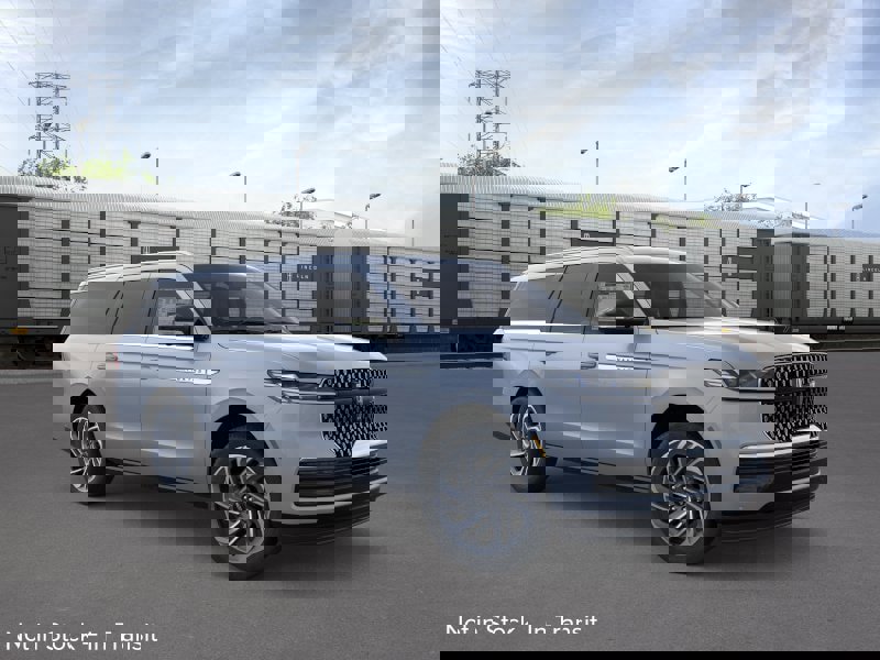 New 2026 Lincoln Navigator L Reserve image 7