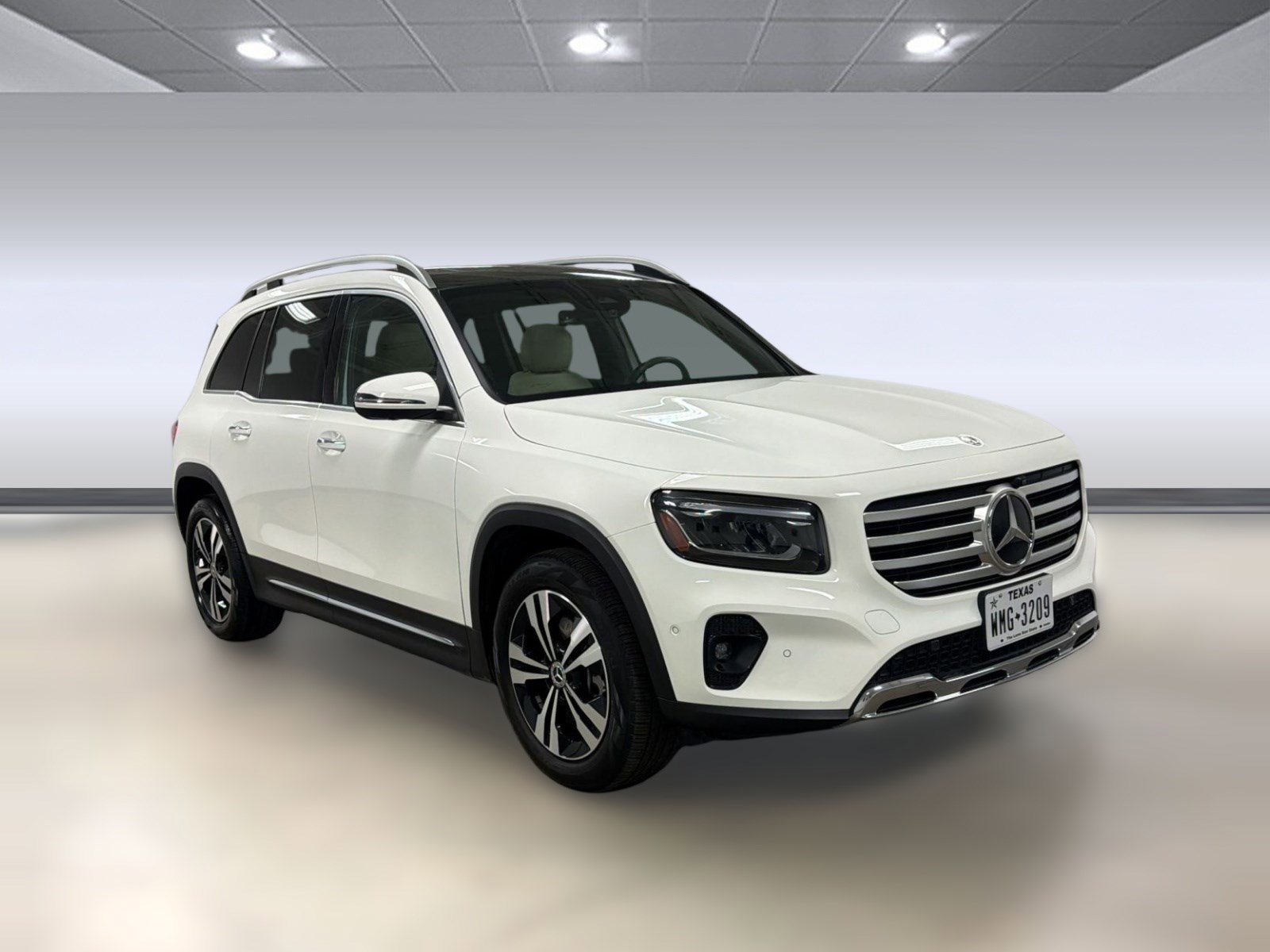 Used 2025 Mercedes-Benz GLB 250 image 6