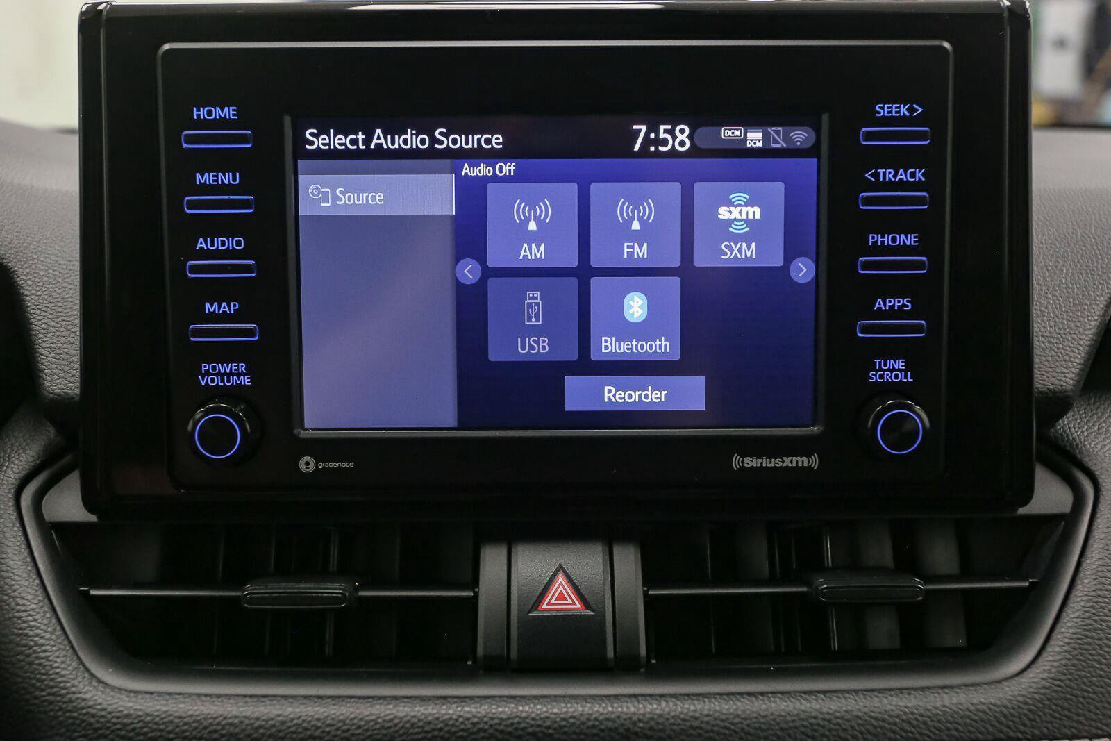 Used 2021 Toyota RAV4 XLE AWD/4WD image 23