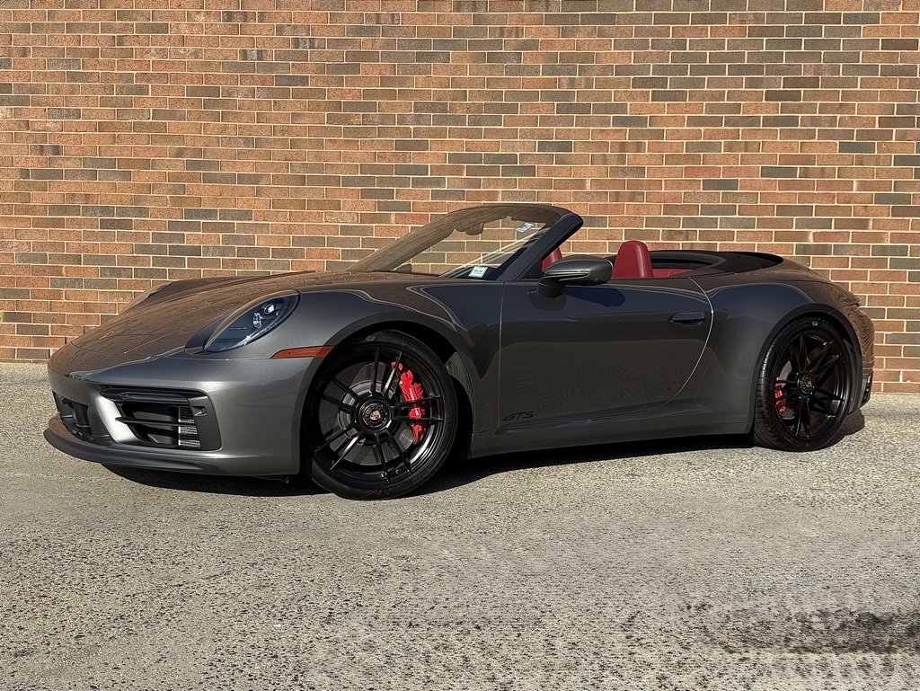 Certified 2022 Porsche 911 Carrera GTS image 1