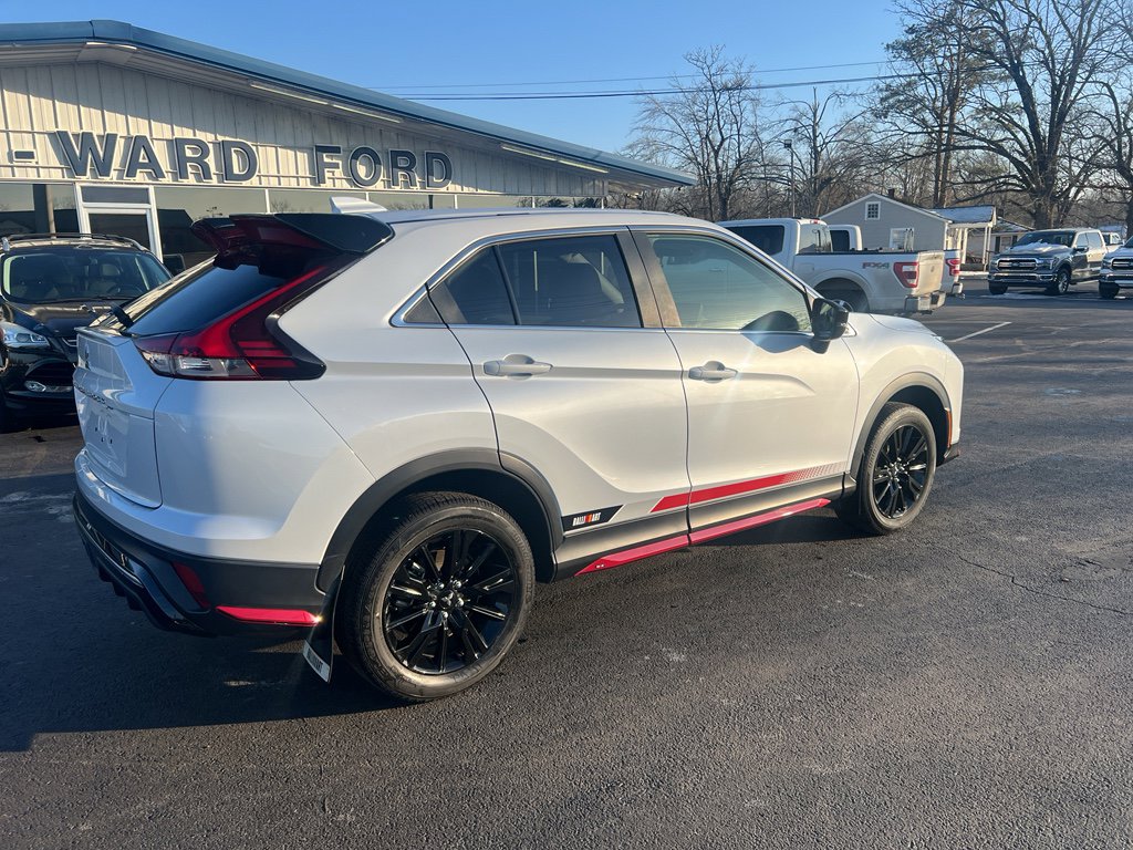 Used 2023 Mitsubishi Eclipse Cross LE AWD/4WD image 5