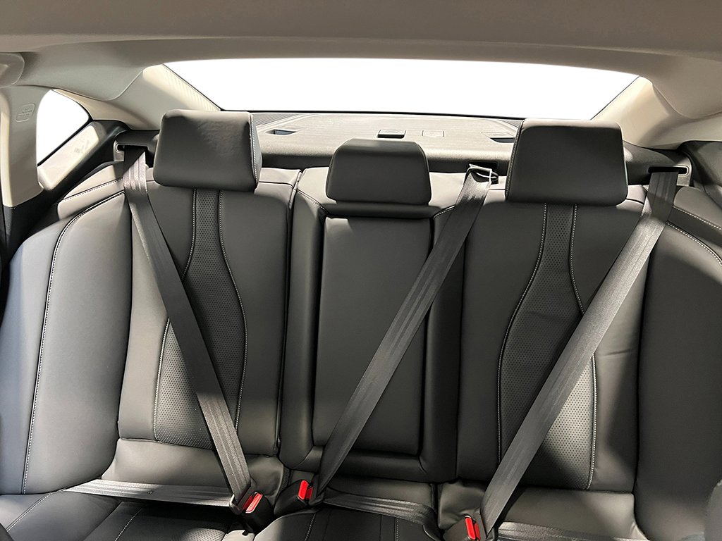 New 2025 Acura TLX w/ Technology Package image 27