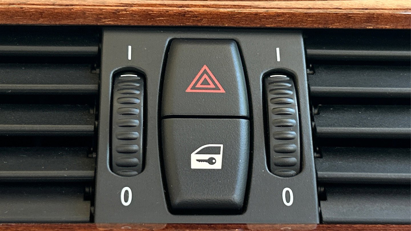 Used 2007 BMW M6 Convertible image 39