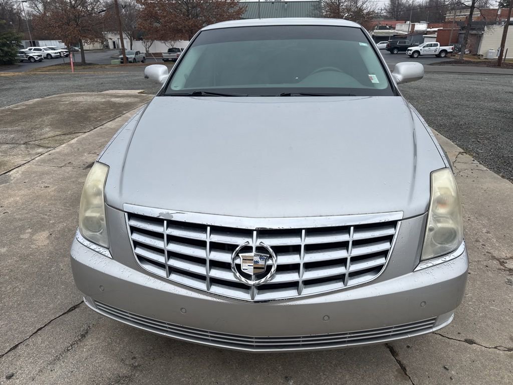 Used 2007 Cadillac DTS Luxury I w/ Trunk Convenience Package video 2