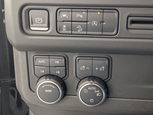 Used 2023 Chevrolet Tahoe Premier image 16