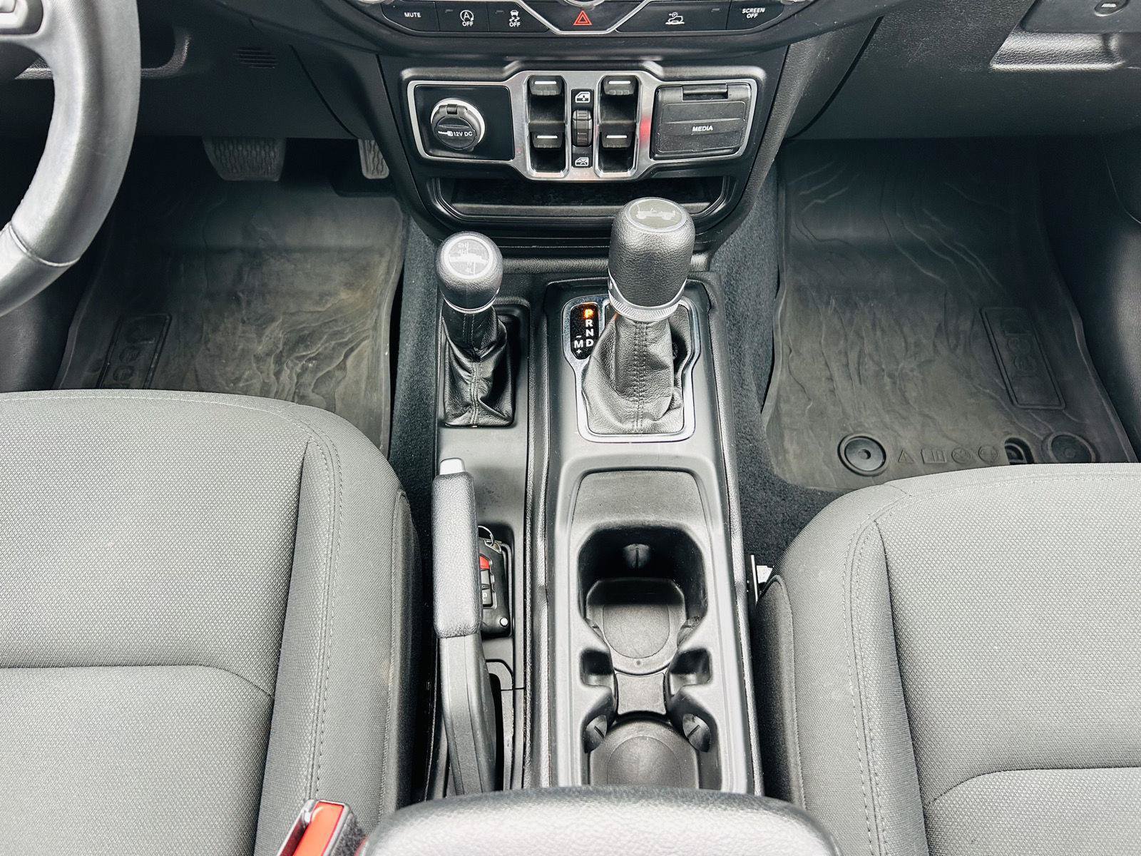 Used 2022 Jeep Wrangler Unlimited Sport AWD/4WD image 18