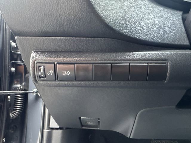 Certified 2025 Toyota Corolla LE image 28
