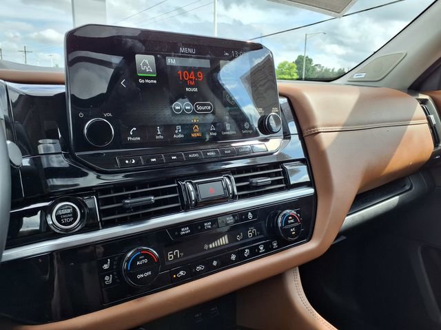 Used 2024 Nissan Pathfinder Platinum w/ Cargo Package AWD/4WD image 29