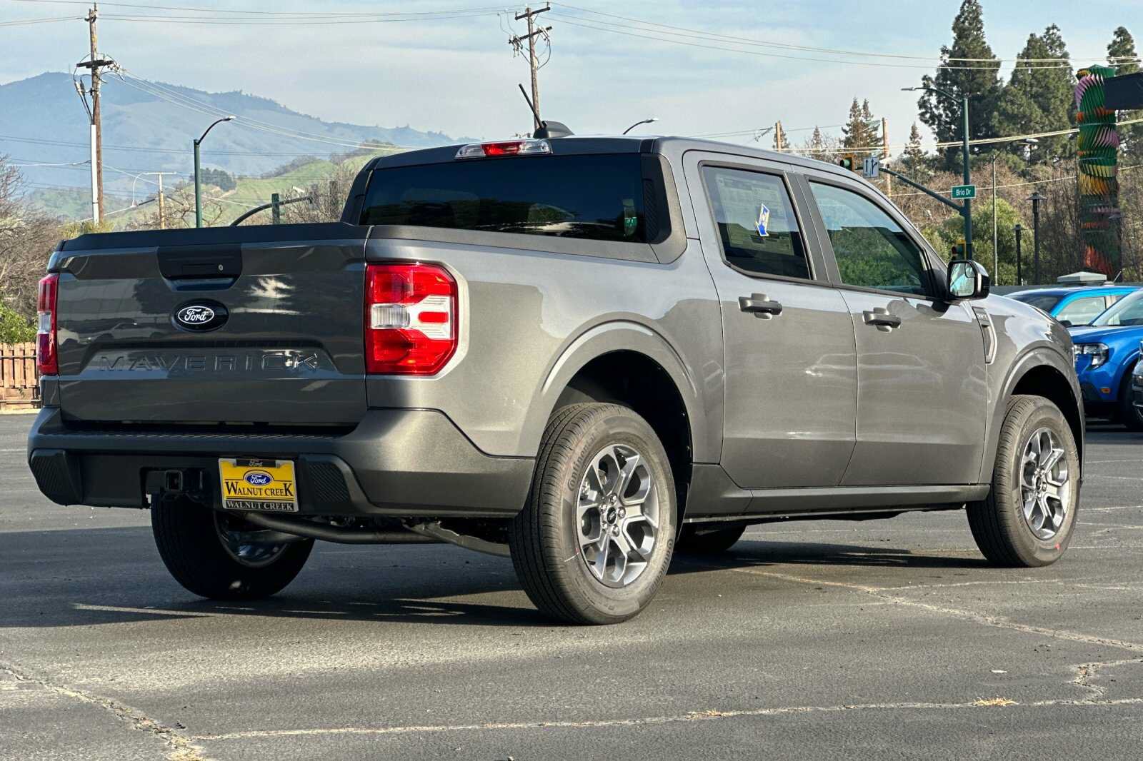 New 2026 Ford Maverick XLT w/ XLT Luxury Package AWD/4WD image 4