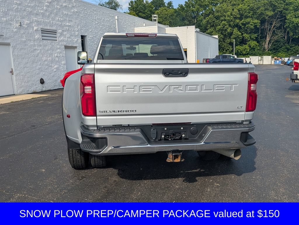 Used 2022 Chevrolet Silverado 3500 LT w/ Convenience Package AWD/4WD image 7