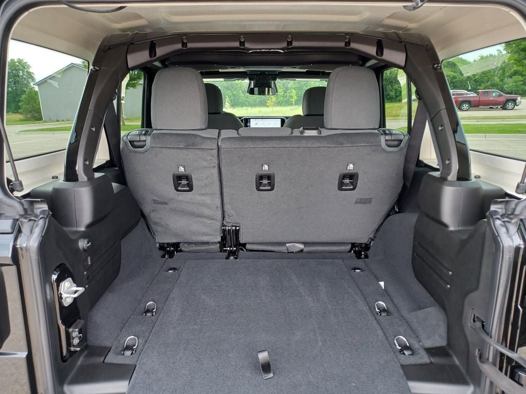 New 2026 Jeep Wrangler Unlimited Sport AWD/4WD image 31