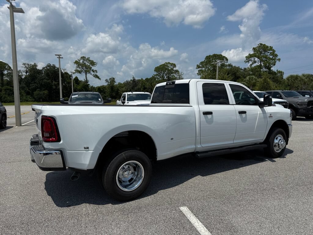 New 2026 RAM 3500 Tradesman AWD/4WD image 3