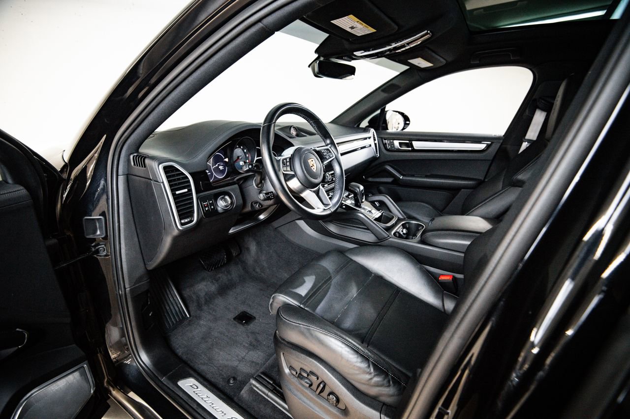 Used 2022 Porsche Cayenne Platinum Edition AWD/4WD image 4