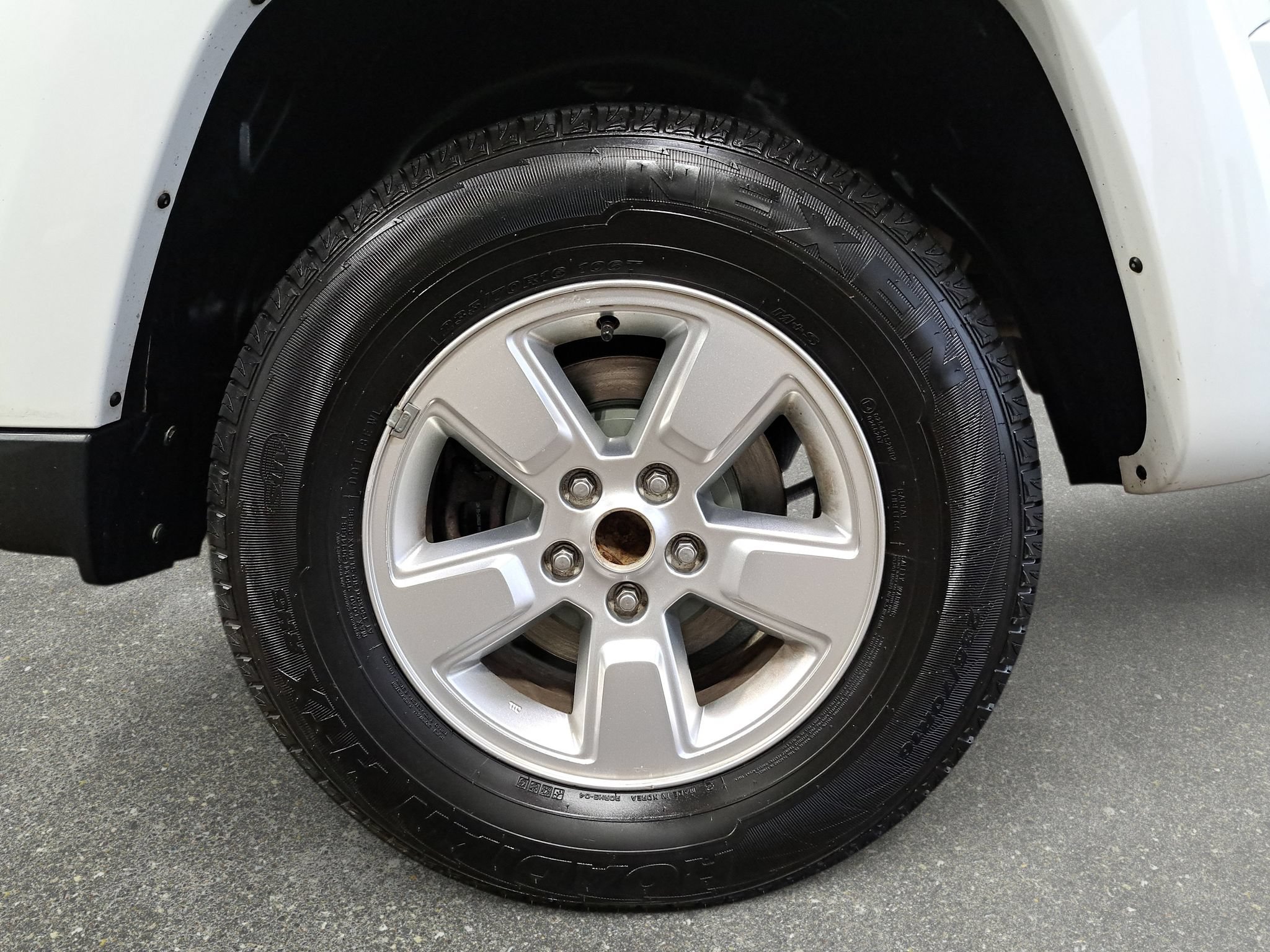 Used 2011 Jeep Liberty Sport AWD/4WD image 29