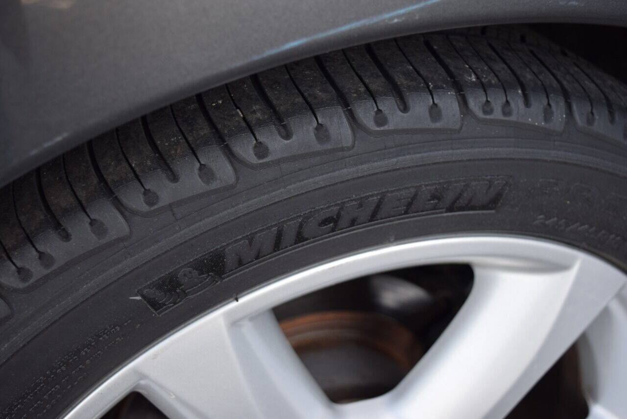 Used 2005 Nissan Maxima 3.5 SE image 65