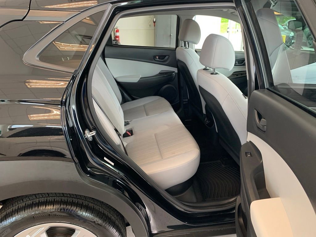 Certified 2023 Hyundai Kona SEL w/ Cargo Package AWD/4WD image 17