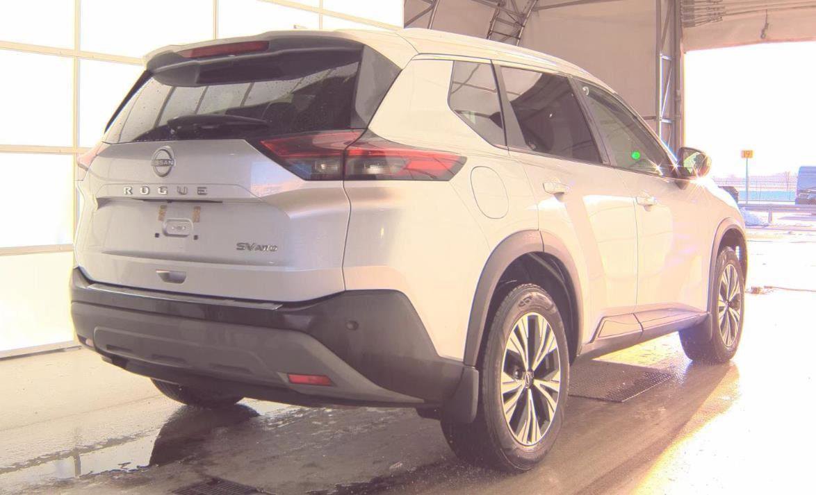 Used 2023 Nissan Rogue SV w/ SV Premium Package image 8
