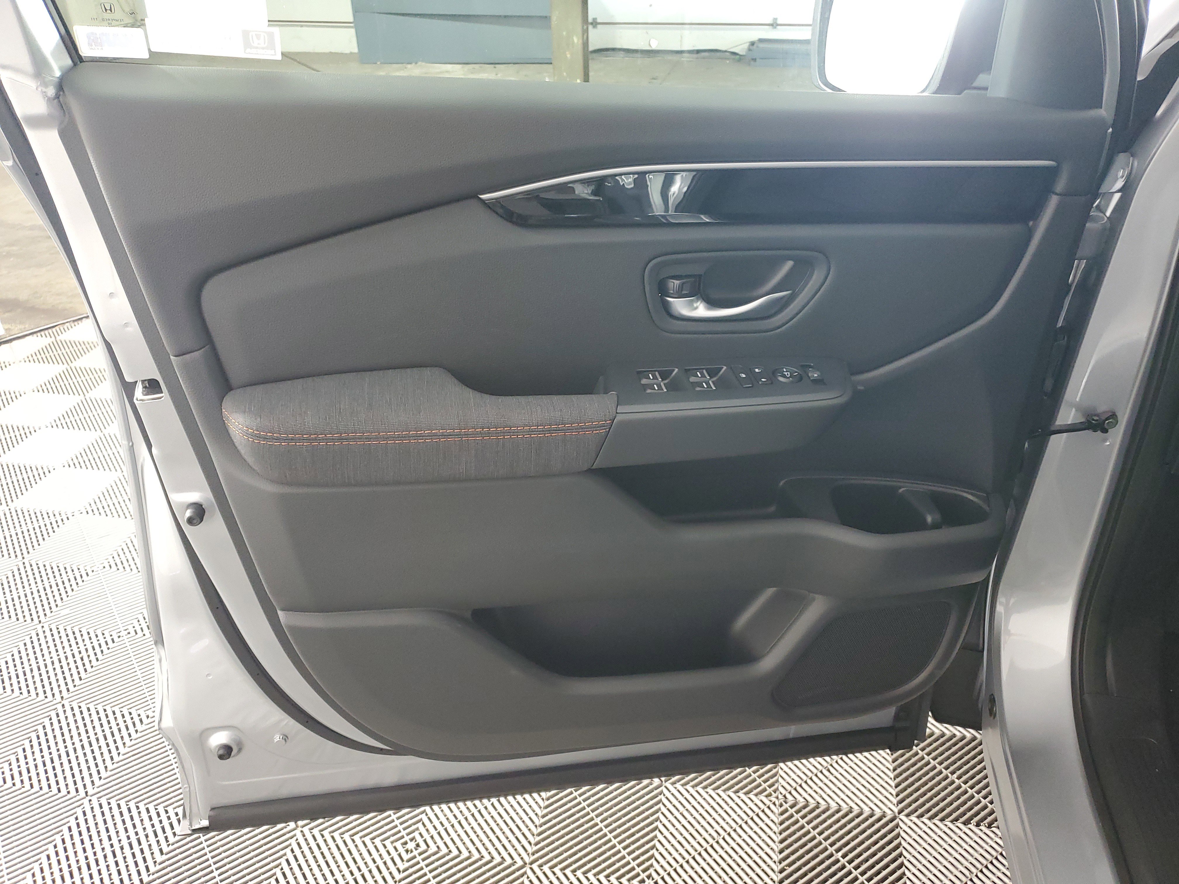 New 2026 Honda Pilot Sport image 27