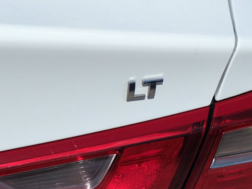 Certified 2024 Chevrolet Malibu LT FWD image 12