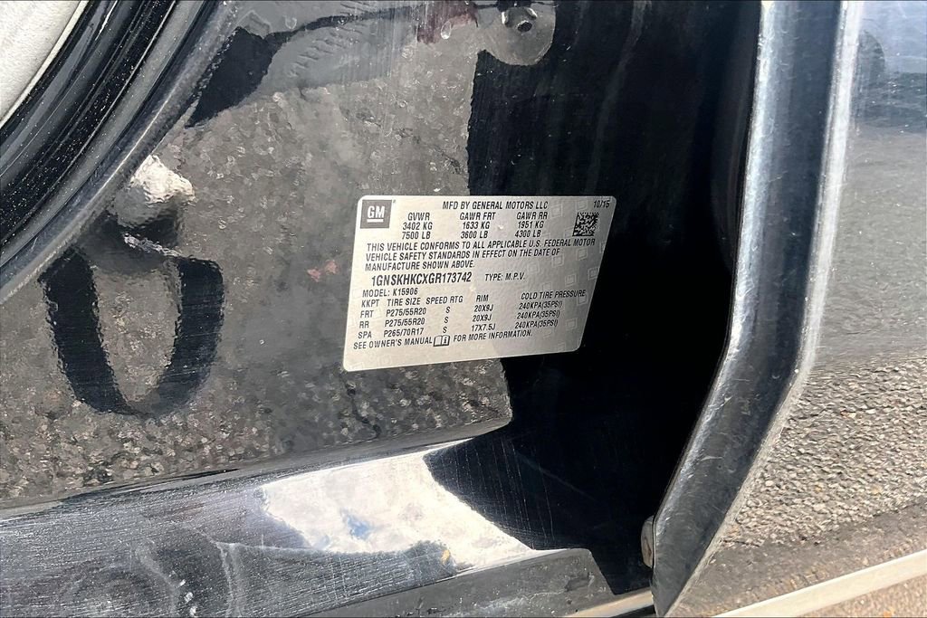 Used 2016 Chevrolet Suburban LT image 6