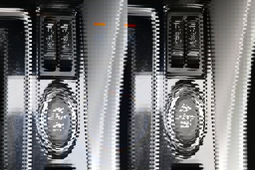 Used 2025 Mitsubishi Eclipse Cross SE image 25